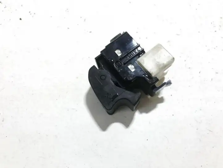 Toyota Prius (XW20) (2003 - 2009) 6073c89 Блок кнопок стеклоподъемников — фото 2