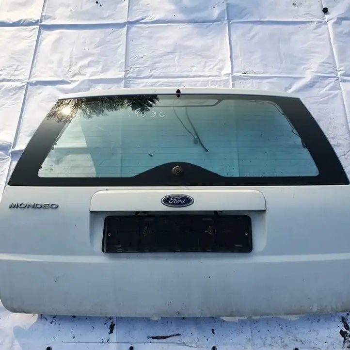 Ford Mondeo Mk III (2000 - 2007) Крышка багажника — фото 1