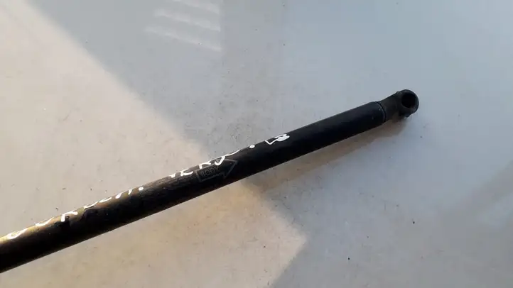 Toyota Corolla Verso AR10 (2004 - 2009) 689600F011 Амортизатор крышки багажника — фото 2