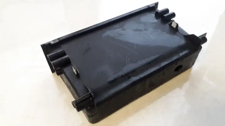 Toyota Prius (XW20) (2003 - 2009) 5552116030 Вещевой ящик — фото 2