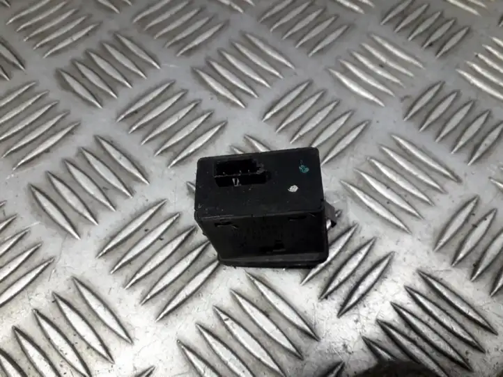 BMW 3 E46 (1998 - 2005) 61318368921 Кнопка стеклоподъемников — фото 2