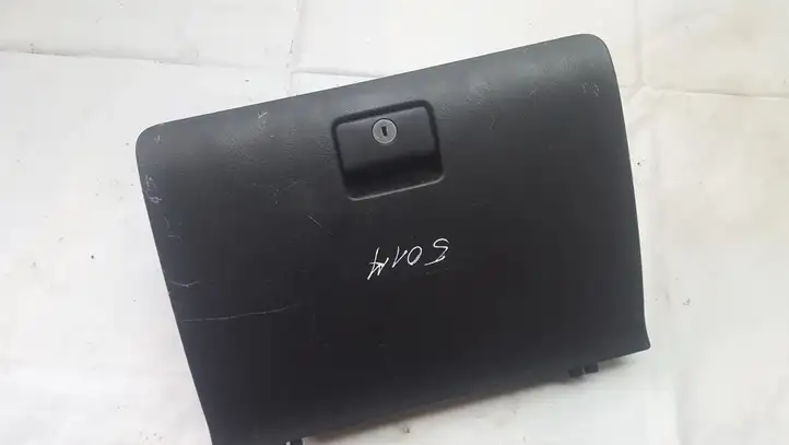 Toyota Corolla Verso AR10 (2004 - 2009) 555510F010 Вещевой ящик — фото 1