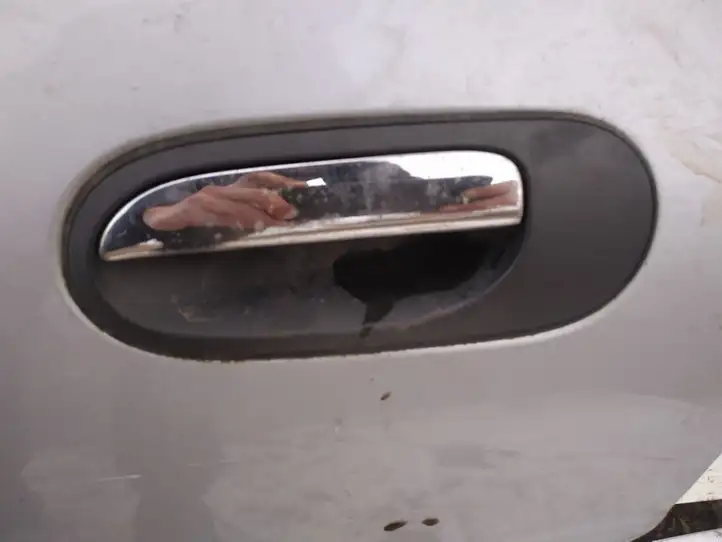 Nissan Almera N16 (2000 - 2010) Наружная ручка пиредней двери — фото 2