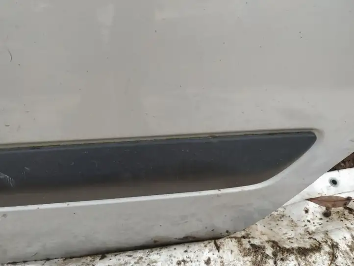 Nissan Almera N16 (2000 - 2010) Молдинги задней двери — фото 2