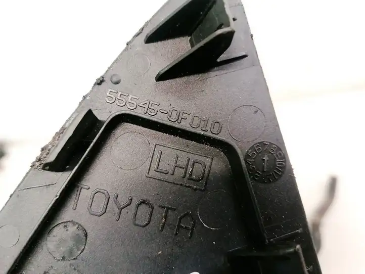 Toyota Corolla Verso AR10 (2004 - 2009) 555450F010 Прочие детали салона — фото 3