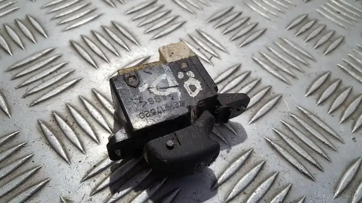 Hyundai Santa Fe (2000 - 2005) 935753c010 Блок кнопок стеклоподъемников — фото 2