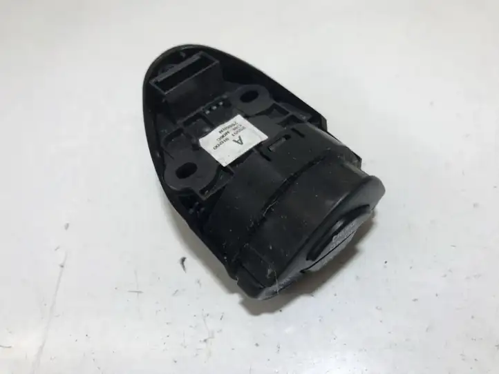 Nissan X-Trail T30 (2001 - 2007) 255519h200 Мултифункционный включатель управления / ручка — фото 2