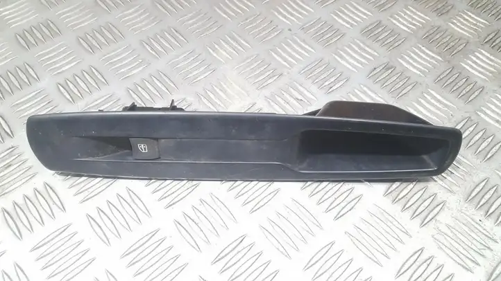 Renault Megane I (1995 - 2002) Блок кнопок стеклоподъемников — фото 1