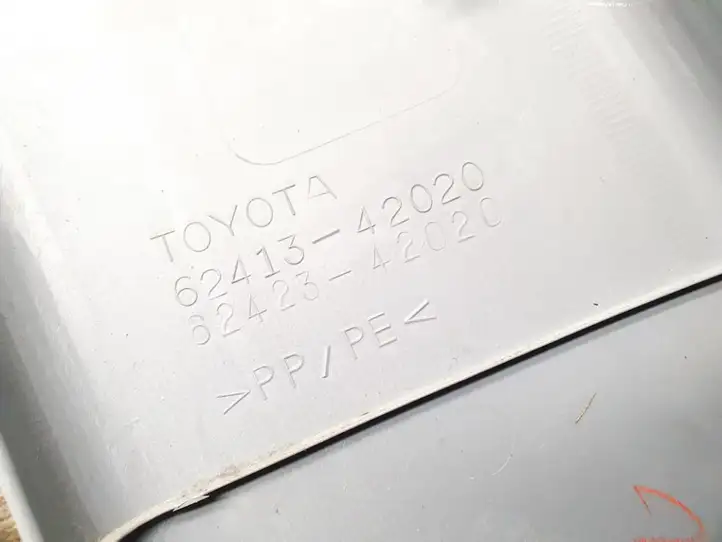 Toyota RAV 4 (XA20) (2000 - 2005) 6241342020 Прочие детали салона — фото 3