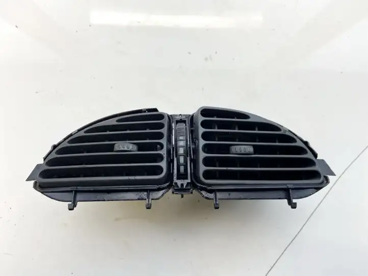 Citroen C5 (2001 - 2004) 963261727a Центральный воздушный дефлектор — фото 1