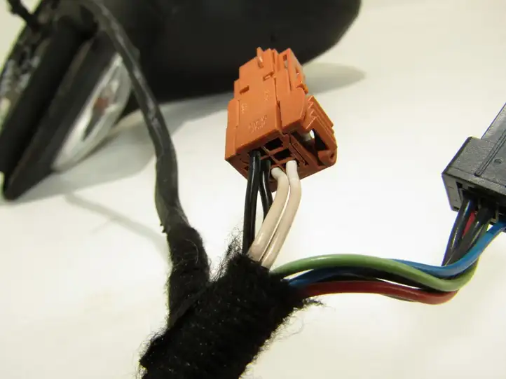 Peugeot 207 (2006 - 2009) Боковое зеркало с электроприводом — фото 4