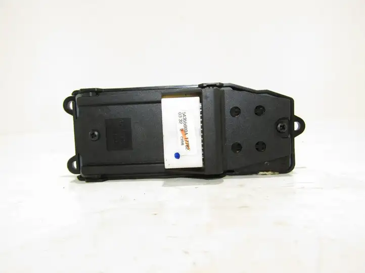 Toyota Corolla E120 E130 (2000 - 2004) Блок кнопок стеклоподъемников — фото 3