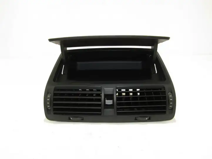 Skoda Octavia Mk2 (1Z) (2004 - 2013) Центральный воздушный дефлектор — фото 3