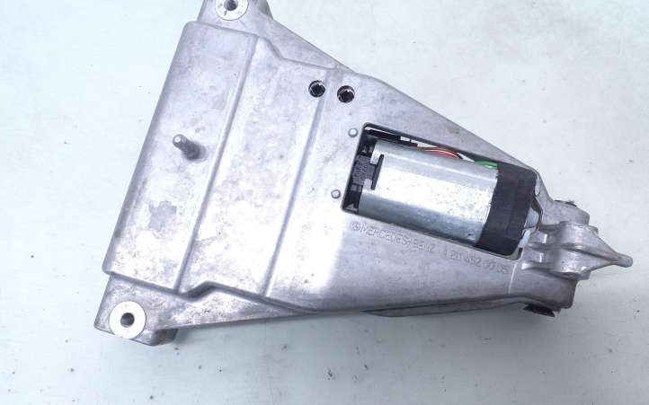 Mercedes-Benz E W211 (2002 - 2009)  A2205400288 Электрический двигатель регулировки положения руля