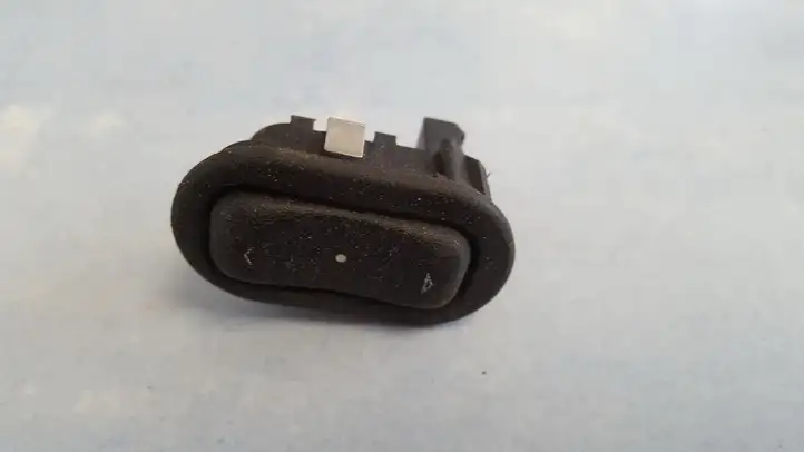 Opel Astra G (1998 - 2004) 13363100 Блок кнопок стеклоподъемников — фото 1