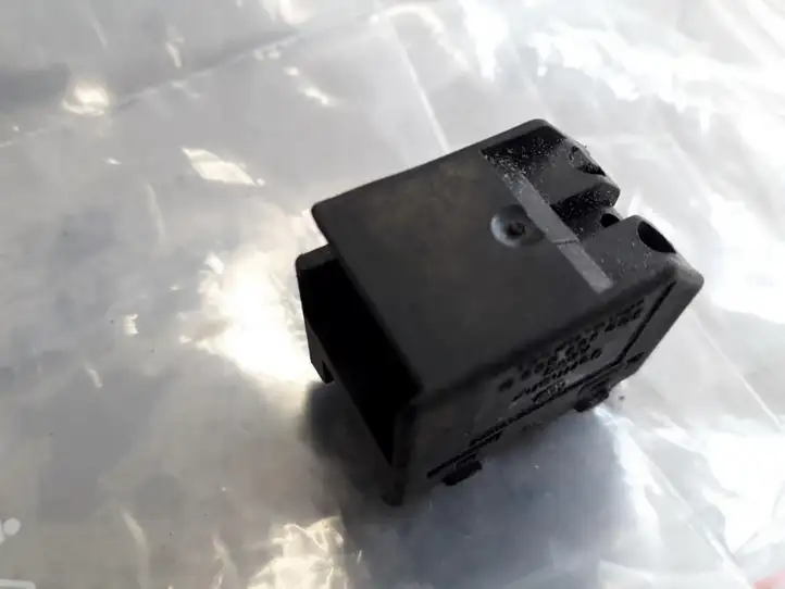 Volkswagen Golf IV (1998 - 2005) 3B0959855B Блок кнопок стеклоподъемников — фото 2