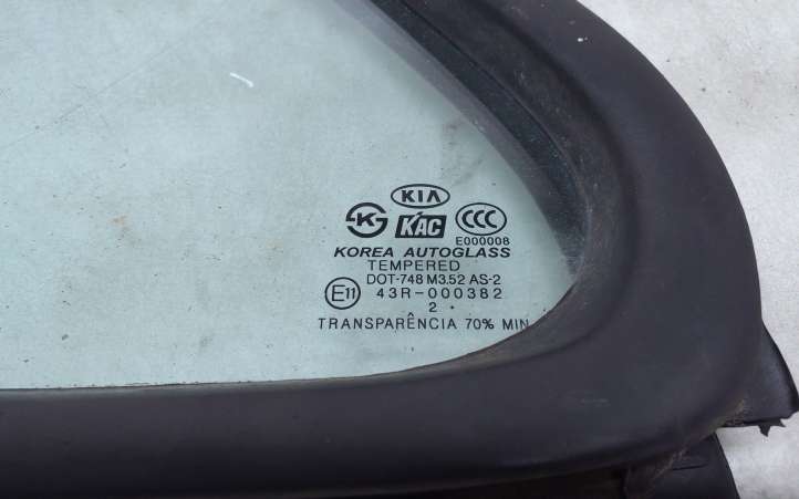 Kia Sorento (2002 - 2006)  AS2 Маленькое стекло 