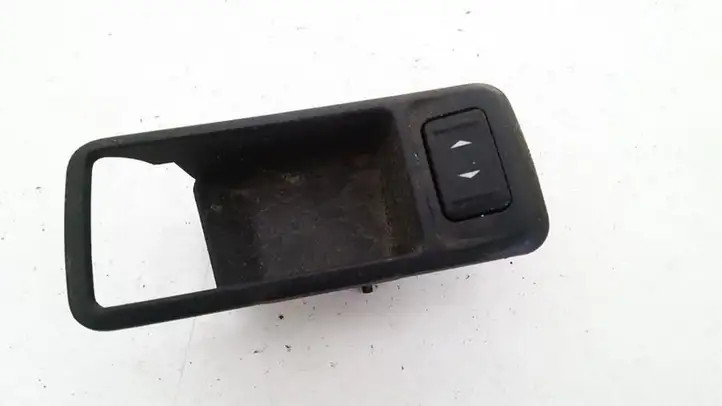 Ford Focus (1998 - 2004) 3m51226a37adw Кнопка стеклоподъемников — фото 1