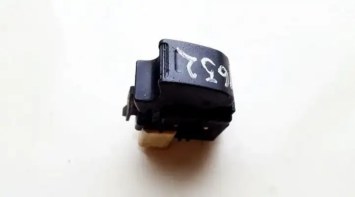 Toyota Prius (XW20) (2003 - 2009) Блок кнопок стеклоподъемников — фото 1
