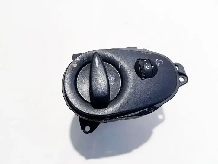 Ford Focus (1998 - 2004) 98ag13a024ch Включатель фонарей — фото 1