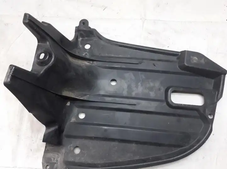 Toyota Avensis T250 (2003 - 2006) 5839805020 Защита двигателя — фото 2