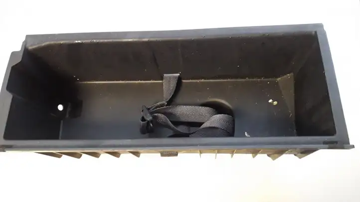 Toyota RAV 4 (XA20) (2000 - 2005) 6259042030 Вещевой ящик — фото 1