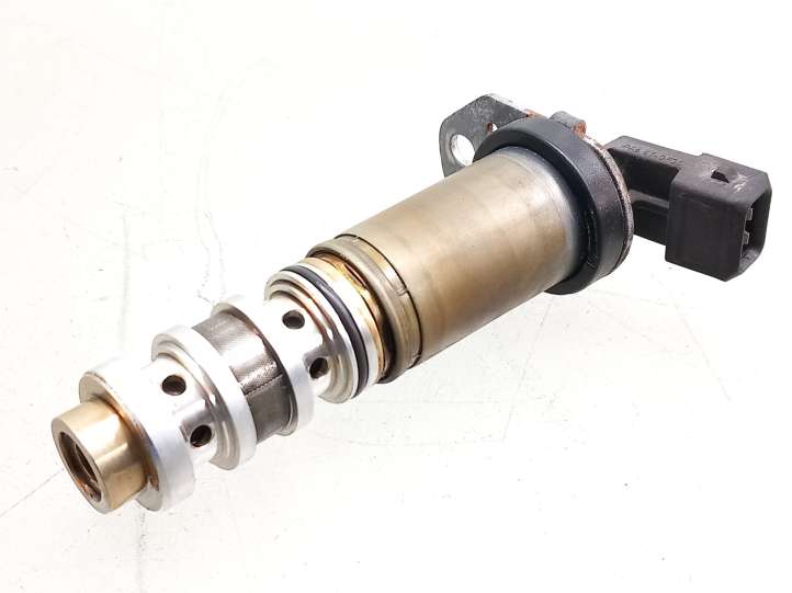 BMW 1 E81 E87 (2004 - 2011)  7561264 Клапан ГРМ Ванос / Vanos