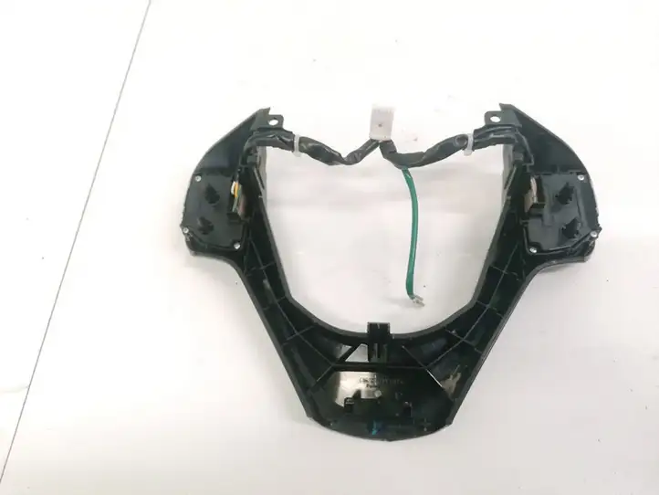 Toyota Avensis T270 (2009 - 2012) Кнопки на рулевом колесе — фото 2