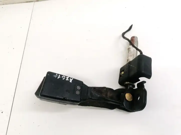 Mercedes-Benz C W203 (2000 - 2007) Замок заднего ремня — фото 1