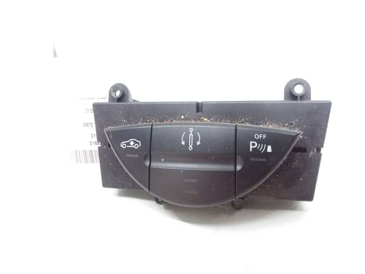 Mercedes-Benz E W211 (2002 - 2009)  2118217058 Включатель датчиков парковки