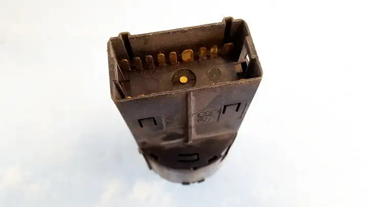 Seat Ibiza III (6L) (2002 - 2008) 6l1941531q Включатель фонарей — фото 2