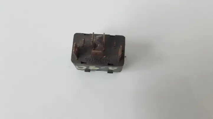 Audi (1982 - 1991) 893959855 Кнопка стеклоподъемников — фото 2