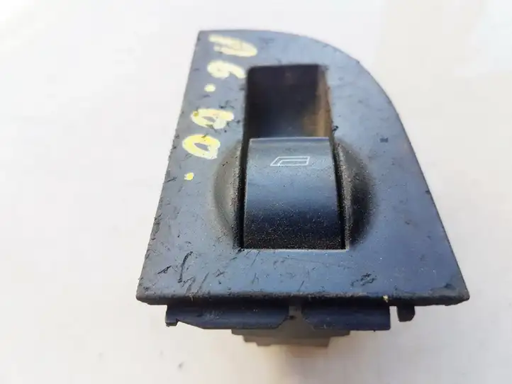 Audi A6 S6 C5 4B (1997 - 2001) 4B0959855 Блок кнопок стеклоподъемников — фото 1