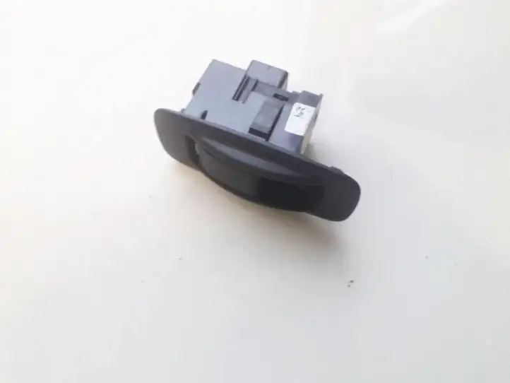 Toyota Corolla Verso AR10 (2004 - 2009) 848100f010 Блок кнопок стеклоподъемников — фото 1