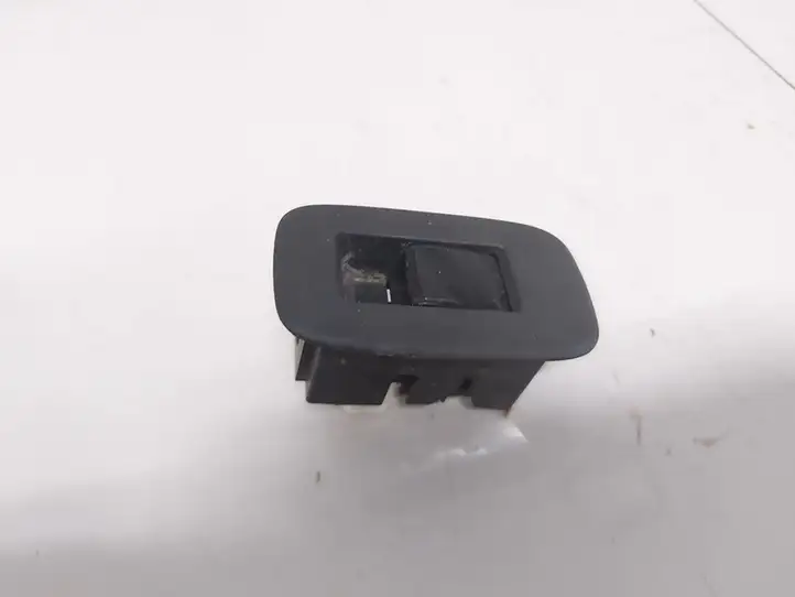 Toyota Auris 150 (2006 - 2012) 8292c74 Блок кнопок стеклоподъемников — фото 1