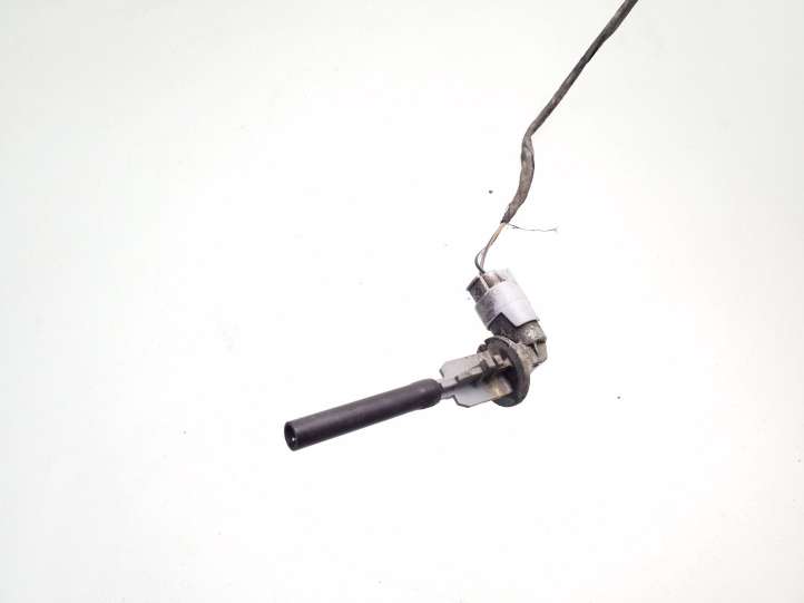 BMW 7 F01 F02 F03 F04 (2008 - 2016)  7524812 Датчик уровня оконной жидкости
