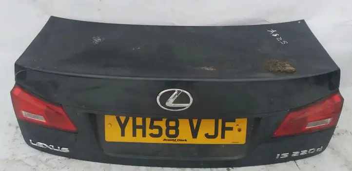 Lexus IS 220D-250-350 (2005 - 2010) Крышка багажника — фото 1