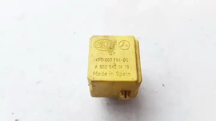 Mercedes-Benz Sprinter W901 W902 W903 W904 (1995 - 2007) 4RD00779400 Другое реле — фото 2