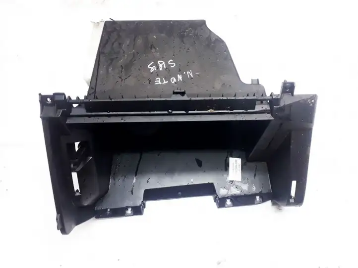 Nissan Note (E11) (2006 - 2014) 62BF92584986 Вещевой ящик — фото 1