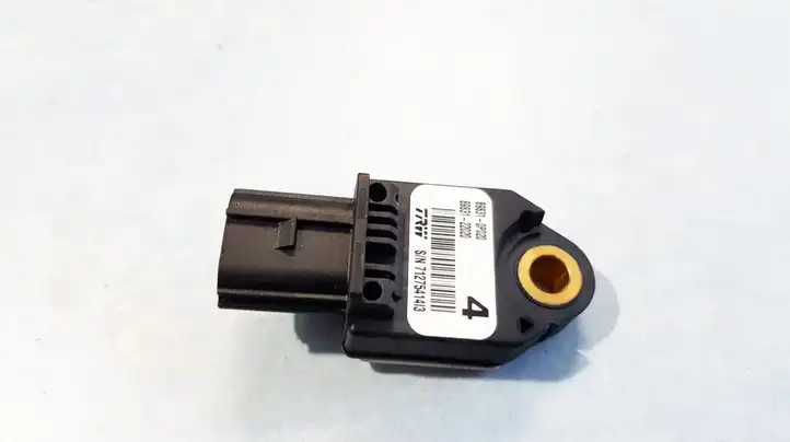 Lexus IS 220D-250-350 (2005 - 2010) 898310P020 Датчик удара SRS — фото 1