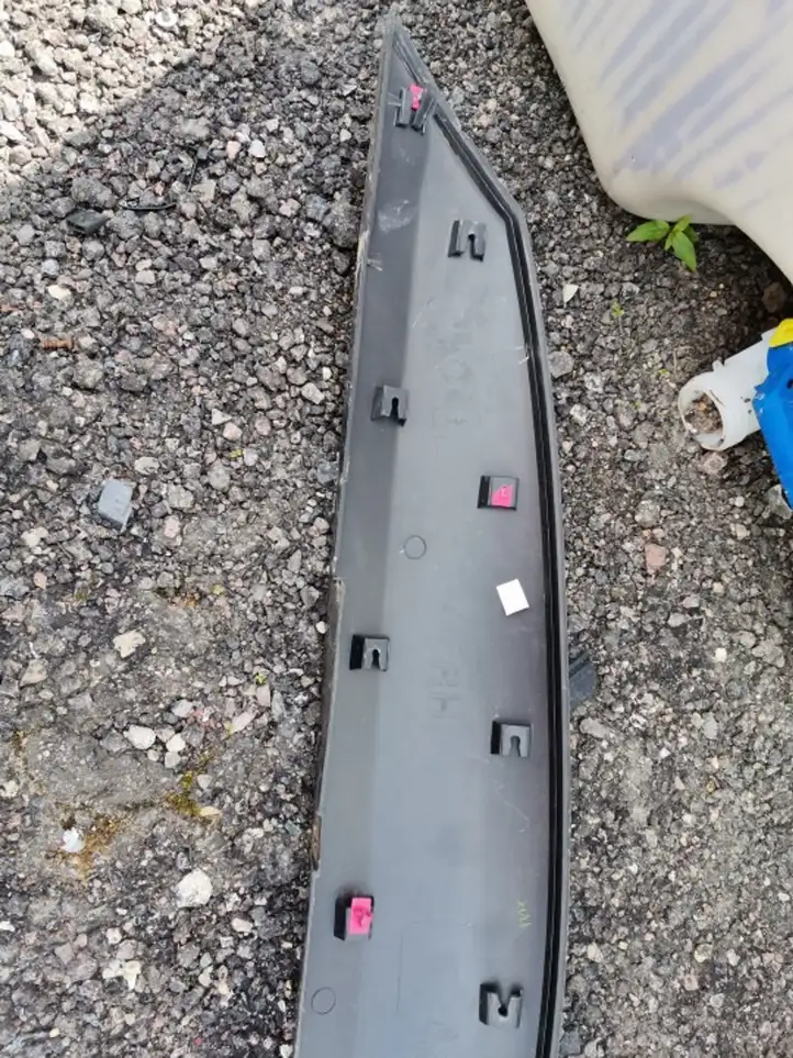 Kia Sportage (2008 - 2010) 877140z000 Накладка колесной арки — фото 5