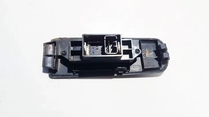 Mitsubishi Colt (2008 - 2012) mr587944 Кнопка стеклоподъемников — фото 2