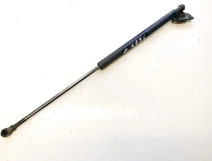Toyota Prius (NHW20) (2003 - 2009) 689600w240 Амортизатор крышки багажника — фото 1