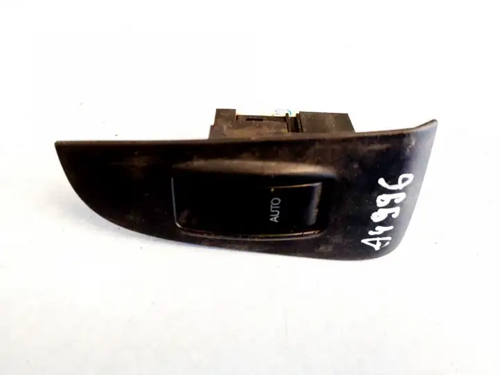 Toyota Avensis T250 (2003 - 2006) 7427105020 Блок кнопок стеклоподъемников — фото 1