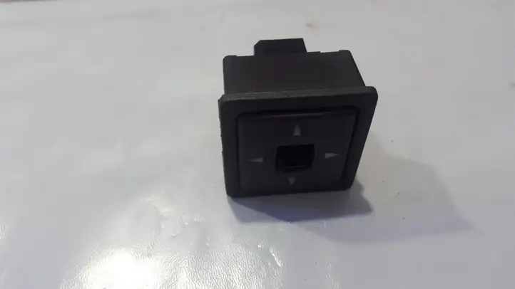 Kia Carnival (2002 - 2006) 991020 Включатель зеркал — фото 1