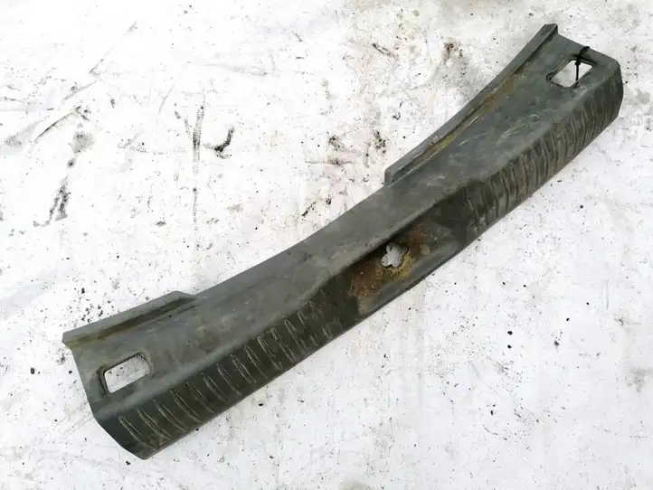 Nissan Almera (2000 - 2006) 84992BU000 Отделка порога багажника — фото 1