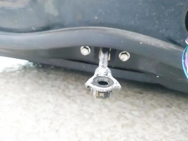 Toyota Avensis Verso (2004 - 2009) Ограничитель двери — фото 2