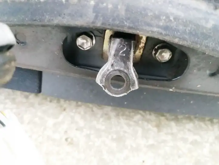 Toyota Avensis Verso (2004 - 2009) Ограничитель задней двери — фото 1