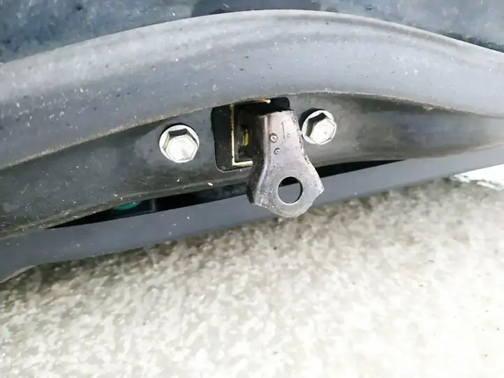 Toyota Avensis Verso (2004 - 2009) Ограничитель двери — фото 2