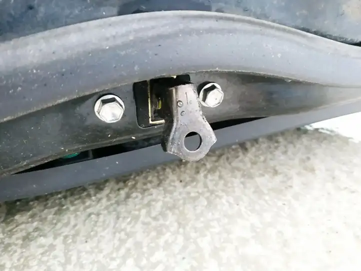 Toyota Avensis Verso (2004 - 2009) Ограничитель двери — фото 3